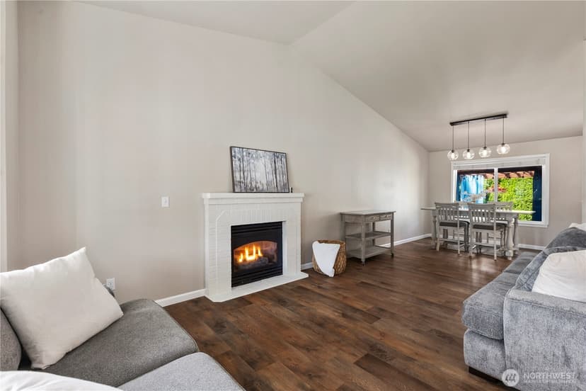 Property photo for 15616 40th Avenue E, Tacoma photo 6