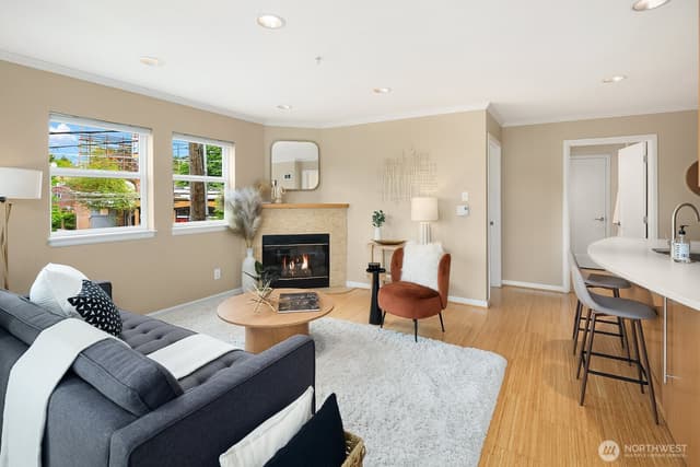 Property photo for 1417 Queen Anne Avenue N #212, Seattle photo 5