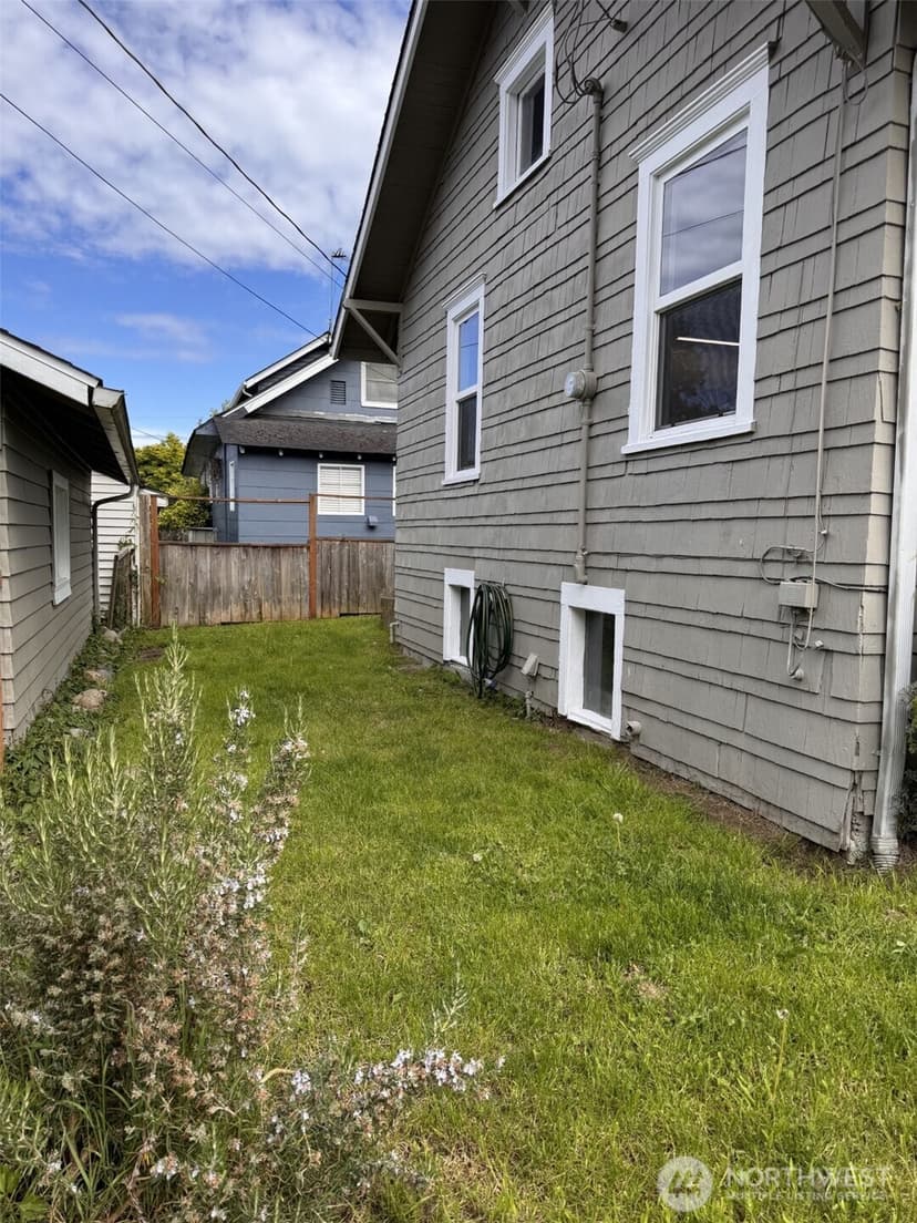 Property photo for 1022 Rockefeller Avenue, Everett photo 7