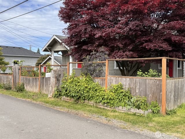 Property photo for 1022 Rockefeller Avenue, Everett photo 3