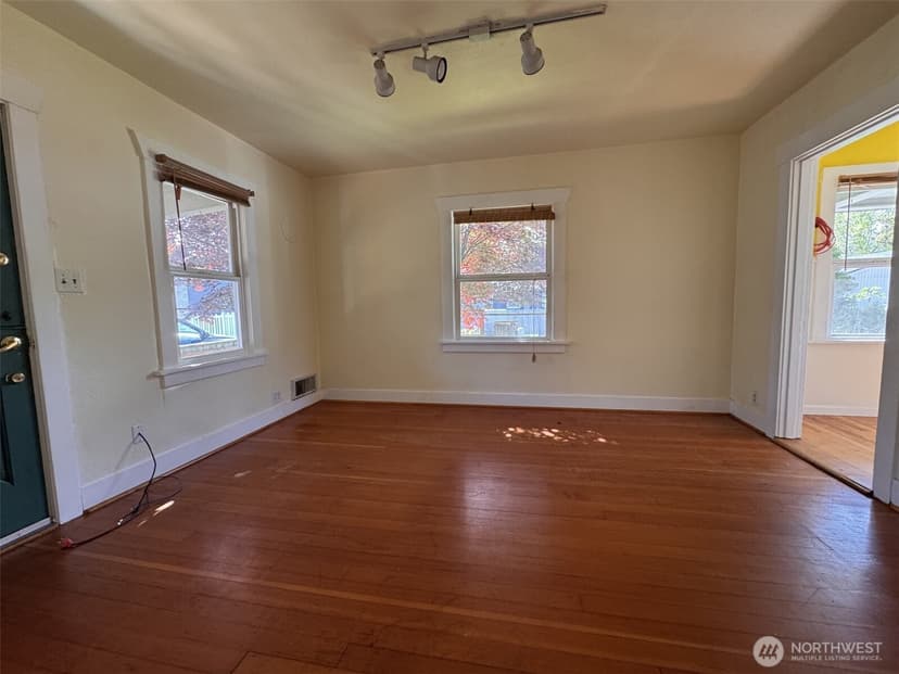 Property photo for 1022 Rockefeller Avenue, Everett photo 17