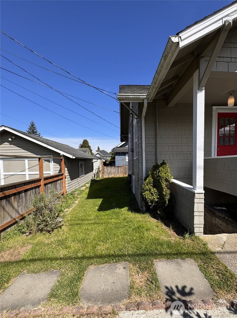 Property photo for 1022 Rockefeller Avenue, Everett photo 8