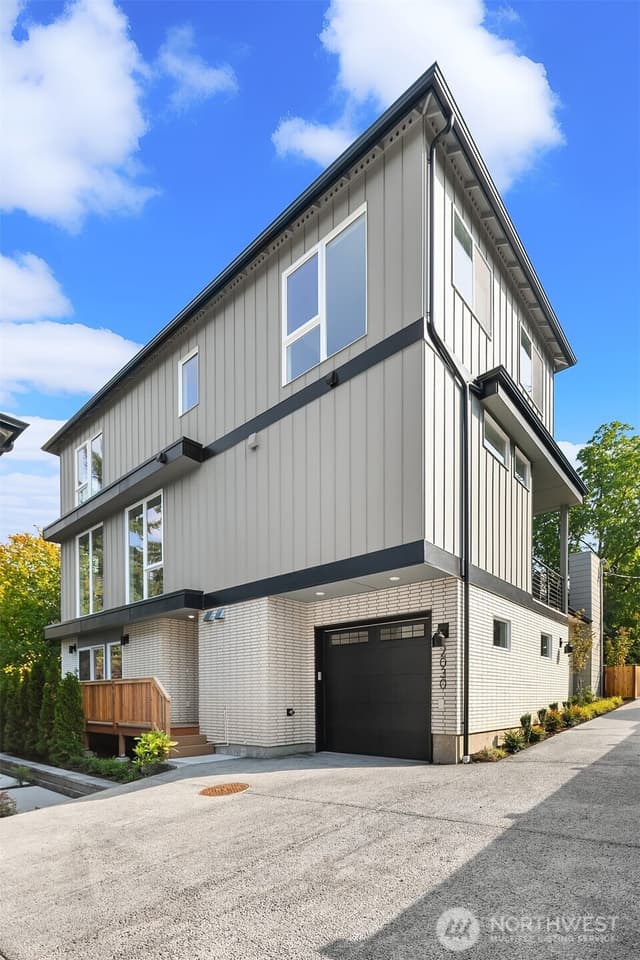 Property photo for 2030 NE 123rd Street, Seattle photo 2