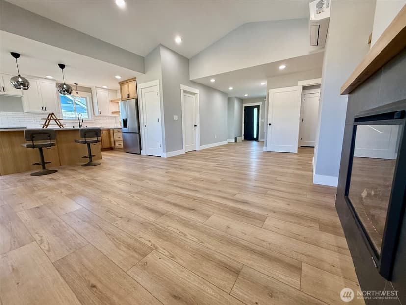 Property photo for 917 Ocean Shores Blvd Boulevard SW, Ocean Shores photo 19