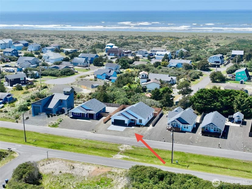 Property photo for 917 Ocean Shores Blvd Boulevard SW, Ocean Shores photo 2
