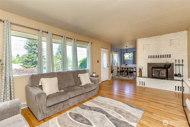 Property photo for 3418 Petersville Road NE, Bremerton photo 3