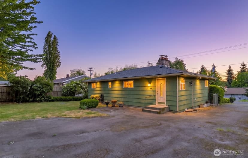 Property photo for 3418 Petersville Road NE, Bremerton photo 2