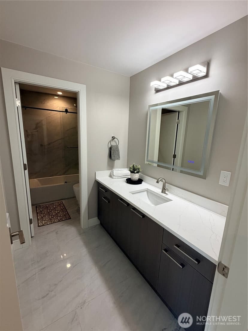 Property photo for 4305 NE 26 Place, Renton photo 40