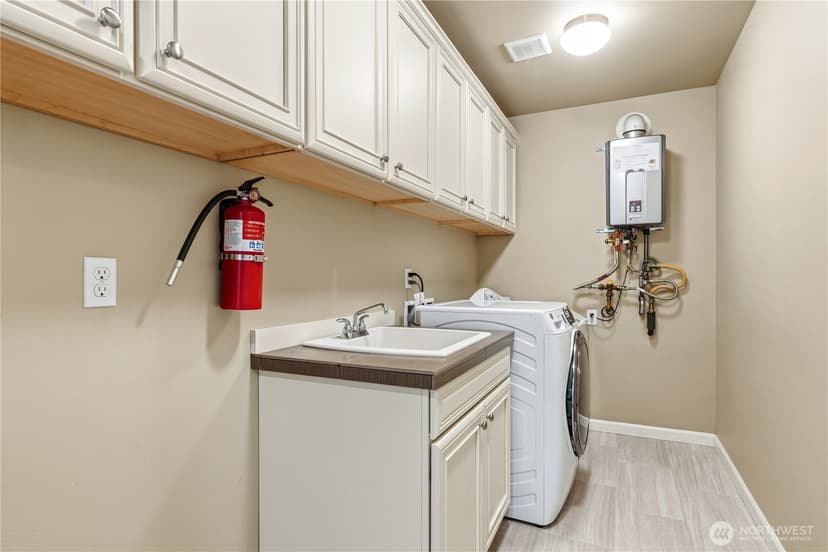 Property photo for 5001 70th Place SW, Mukilteo photo 33