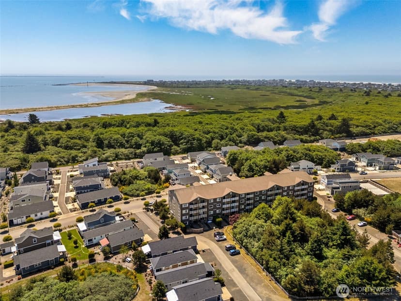 Property photo for 262 Oyhut Bay Boulevard SW #306, Ocean Shores photo 20