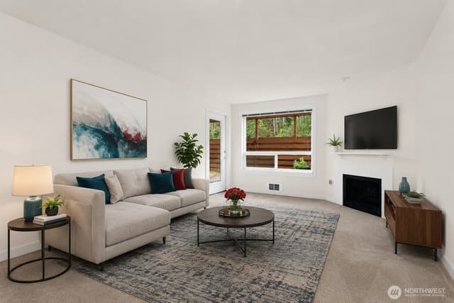 Property photo for 10501 8th Avenue NE #126, Seattle photo 3