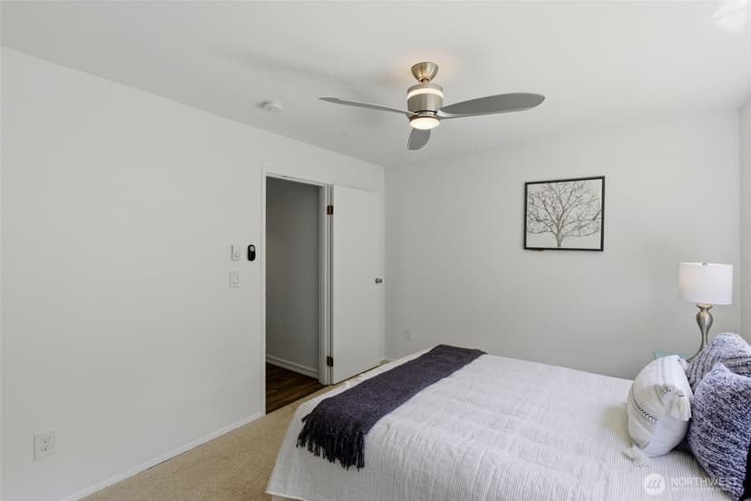 Property photo for 1737 Harbor Avenue #S-306, Seattle photo 20