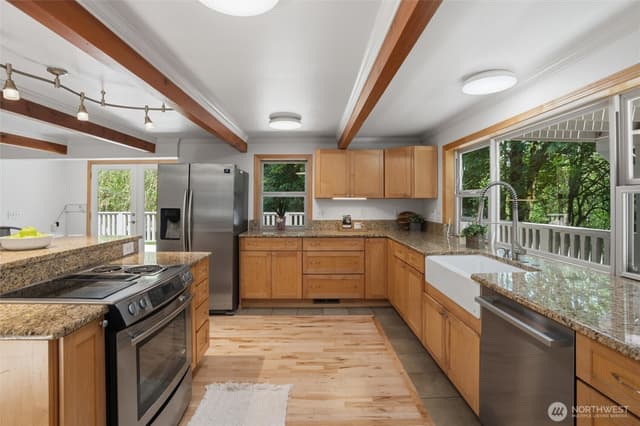 Property photo for 11476 Bethel Burley Road SE, Port Orchard photo 4