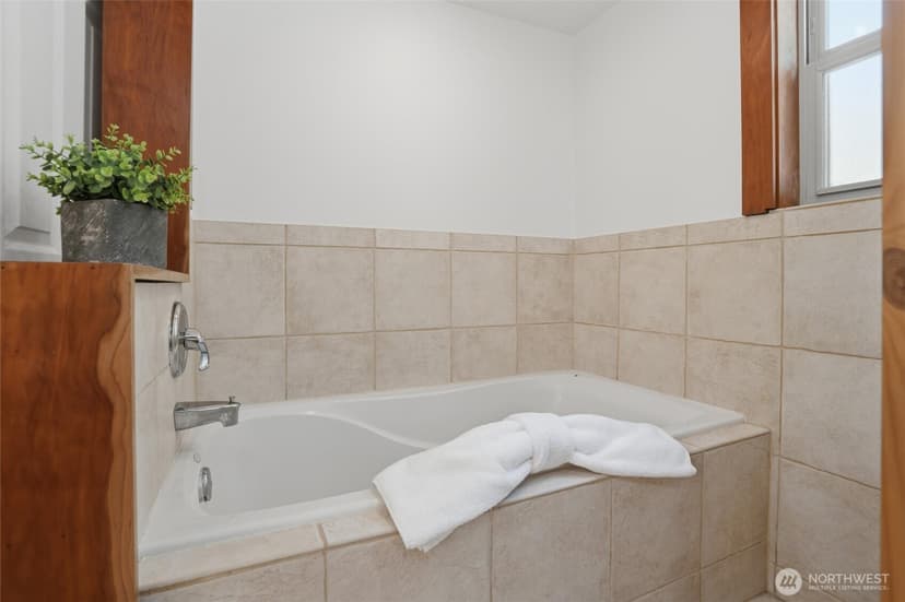 Property photo for 11476 Bethel Burley Road SE, Port Orchard photo 15
