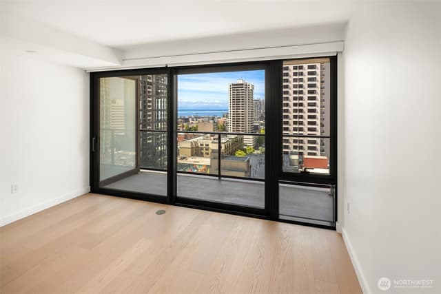 Property photo for 300 Virginia Street #1113, Seattle photo 2