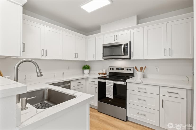 Property photo for 9210 Market Place #E102, Lake Stevens photo 2