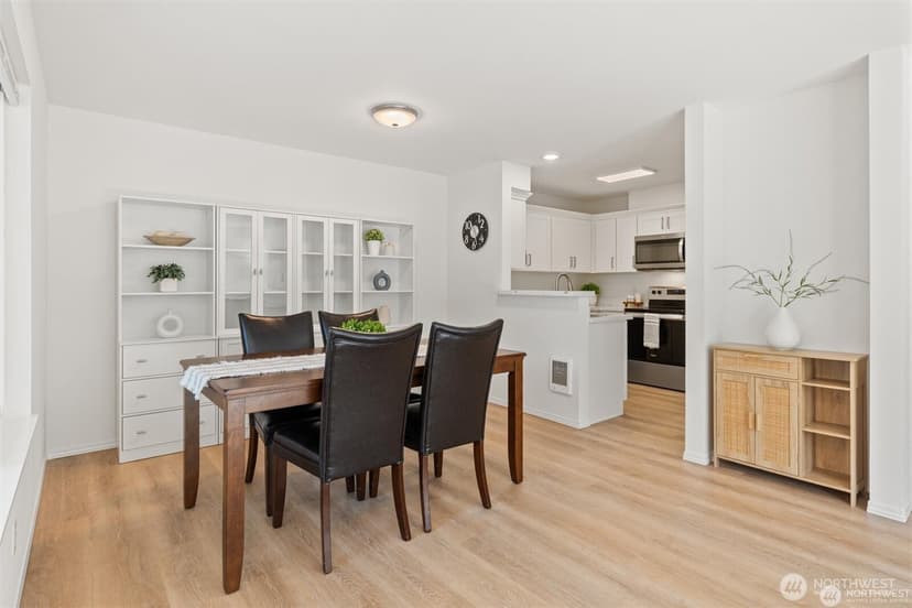 Property photo for 9210 Market Place #E102, Lake Stevens photo 4