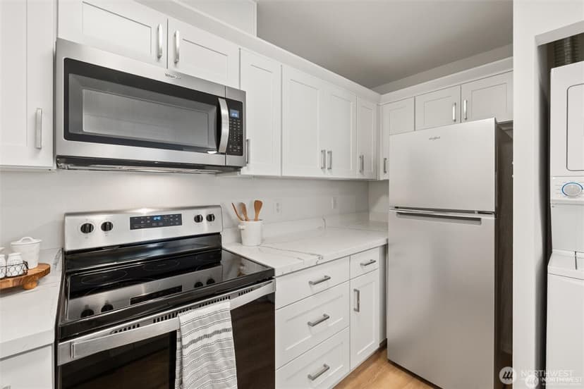 Property photo for 9210 Market Place #E102, Lake Stevens photo 16