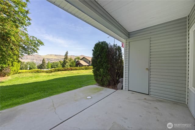 Property photo for 2307 W Woodin Avenue #1E, Chelan photo 2