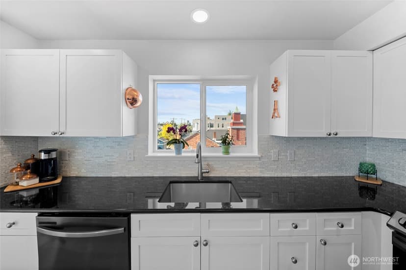 Property photo for 4409 California Avenue SW #503, Seattle photo 15