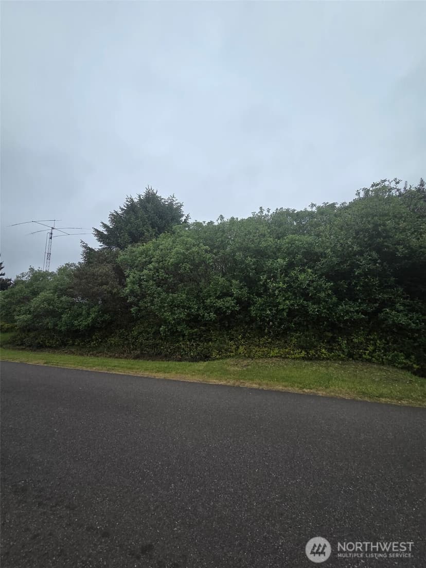 Property photo for 392 S Wynoochee Drive SW, Ocean Shores