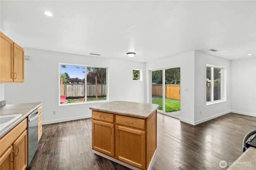 Property photo for 9424 187th Street Ct E, Puyallup photo 12