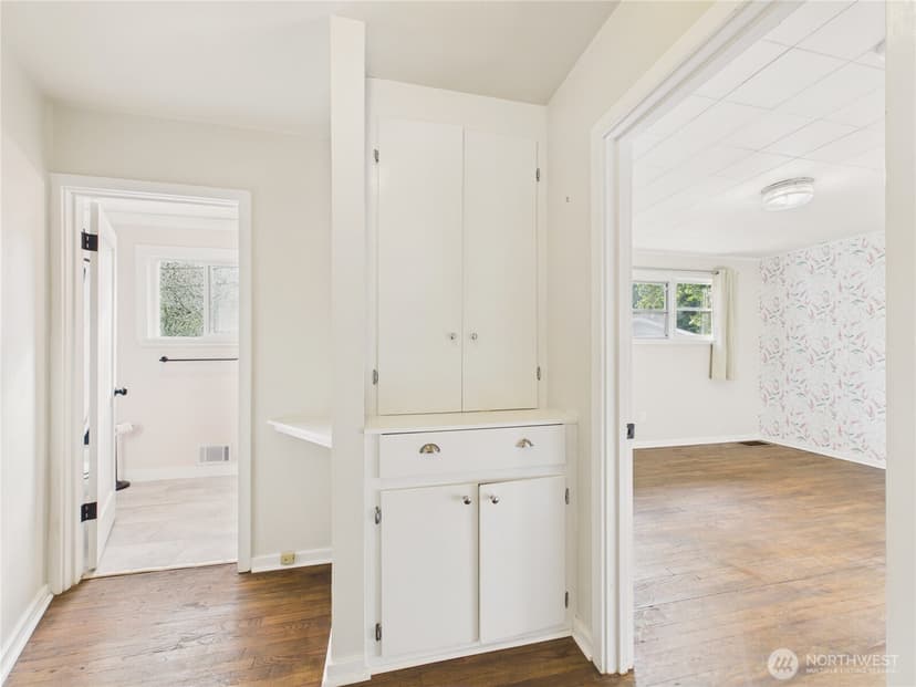 Property photo for 6351 Lake Avenue SW, Lakewood photo 10