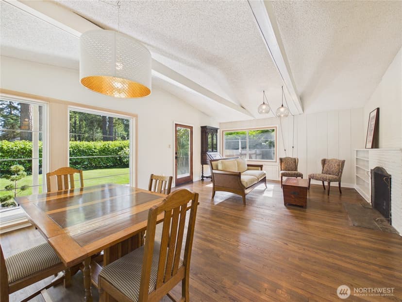 Property photo for 6351 Lake Avenue SW, Lakewood photo 5