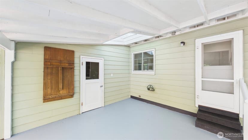 Property photo for 6351 Lake Avenue SW, Lakewood photo 39