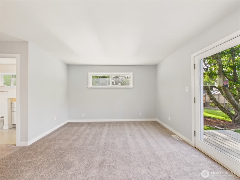 Property photo for 6351 Lake Avenue SW, Lakewood photo 25