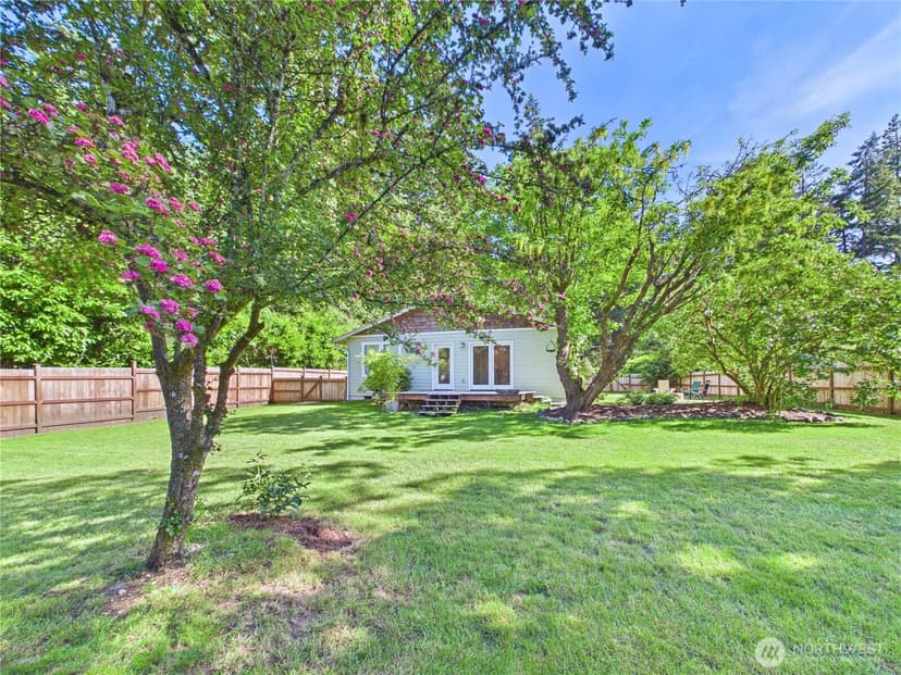 Property photo for 6351 Lake Avenue SW, Lakewood photo 36