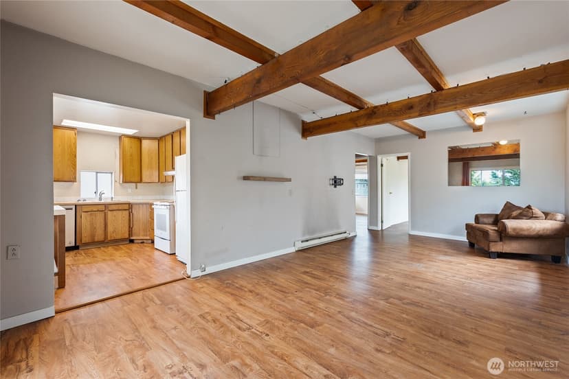 Property photo for 6737 Sycamore Avenue NW, Seattle photo 4