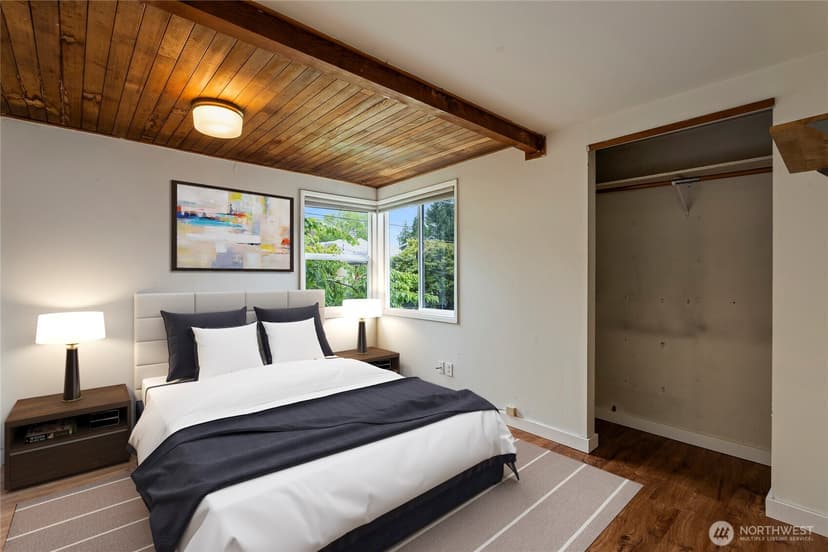 Property photo for 6737 Sycamore Avenue NW, Seattle photo 8