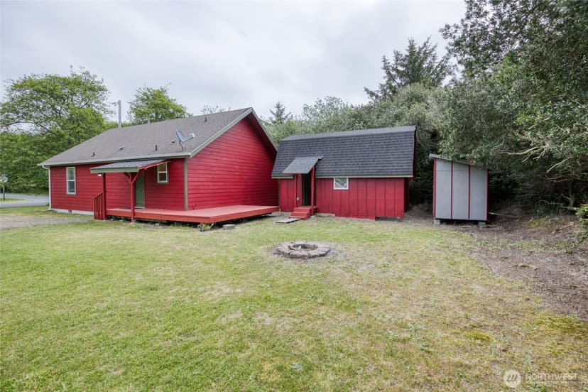 Property photo for 899 Wawona Avenue SW, Ocean Shores photo 6
