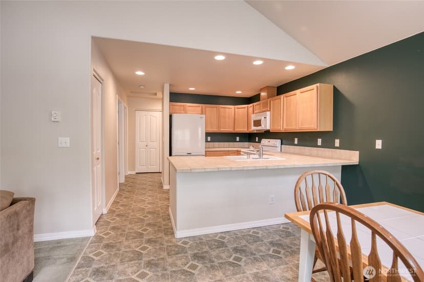 Property photo for 899 Wawona Avenue SW, Ocean Shores photo 13