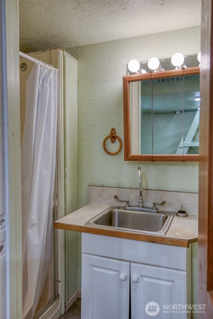 Property photo for 899 Wawona Avenue SW, Ocean Shores photo 32