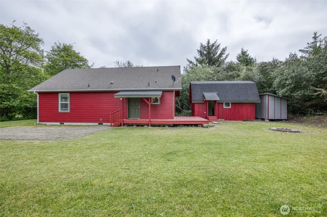 Property photo for 899 Wawona Avenue SW, Ocean Shores photo 5