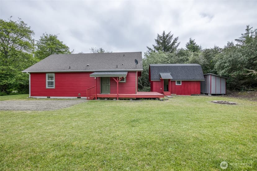 Property photo for 899 Wawona Avenue SW, Ocean Shores photo 5