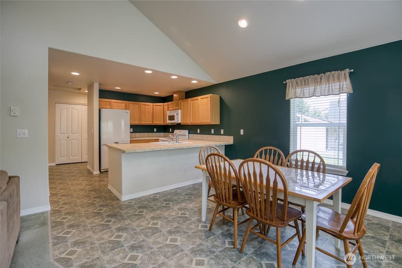 Property photo for 899 Wawona Avenue SW, Ocean Shores photo 12