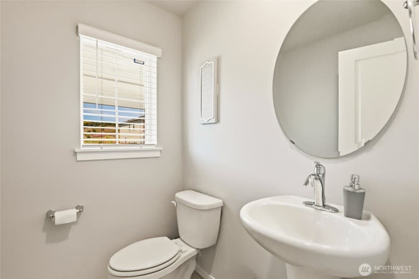 Property photo for 6061 Addison Road SW, Port Orchard photo 15