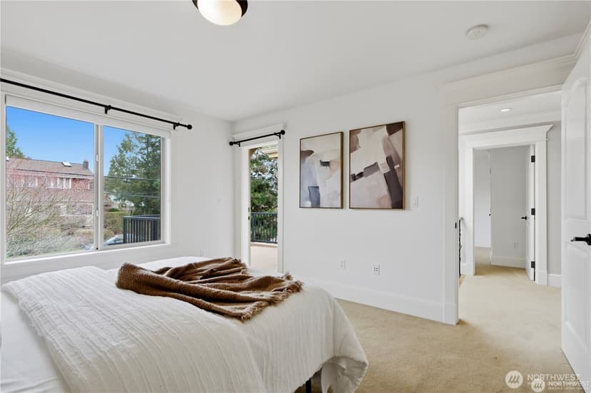 Property photo for 217 7th Avenue W, Kirkland photo 27