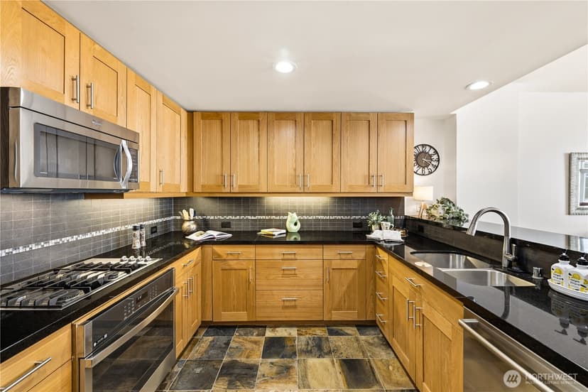 Property photo for 1515 Dock Street #406, Tacoma photo 6