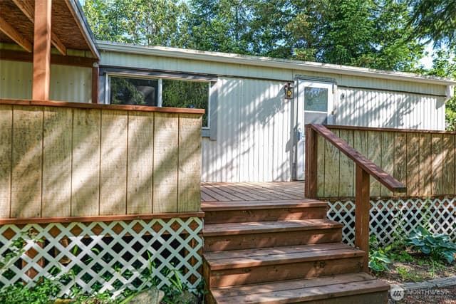 Property photo for 2106 Kent Avenue W, Bremerton photo 2
