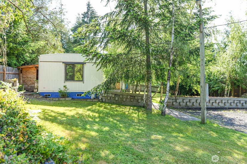 Property photo for 2106 Kent Avenue W, Bremerton photo 36