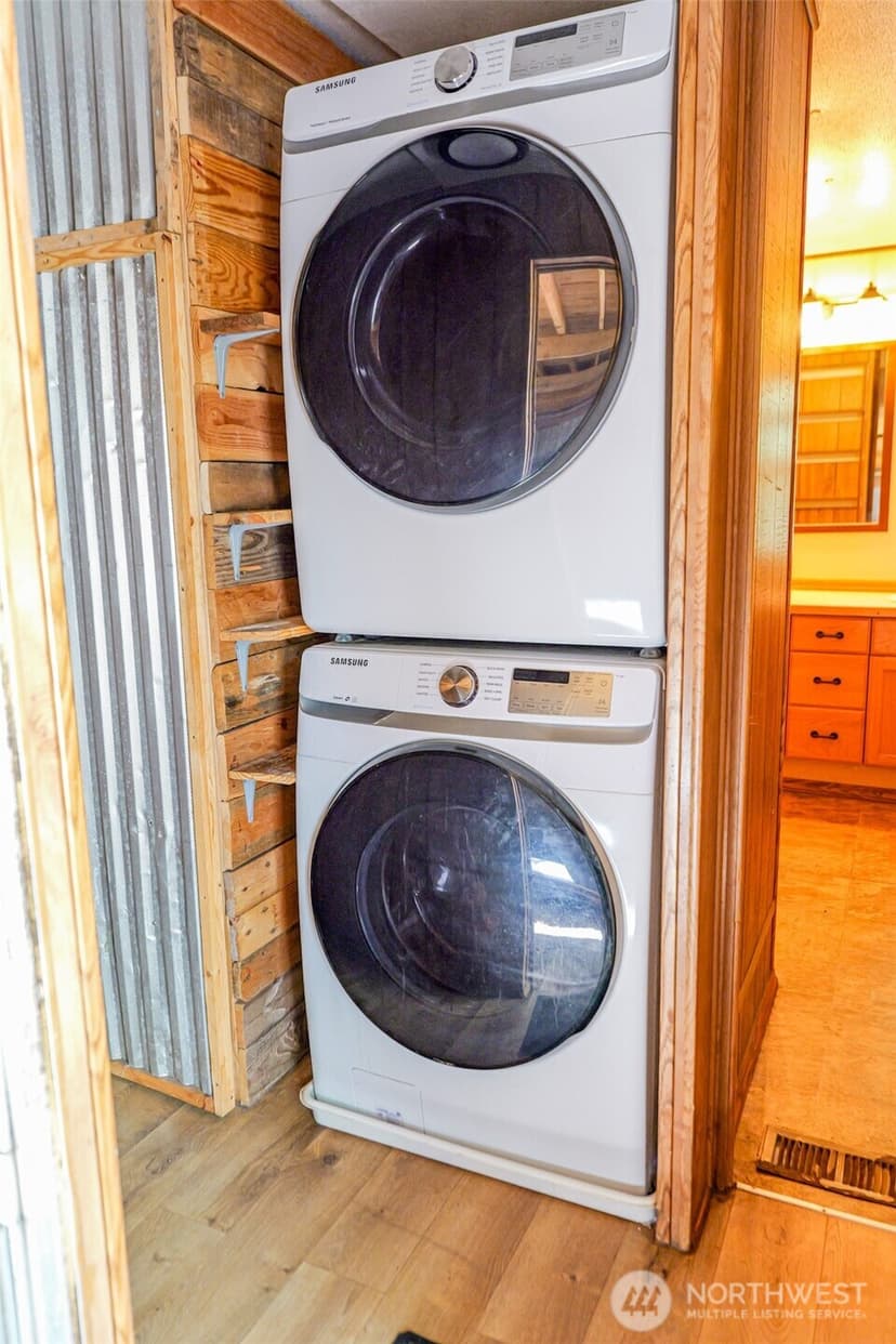 Property photo for 2106 Kent Avenue W, Bremerton photo 22