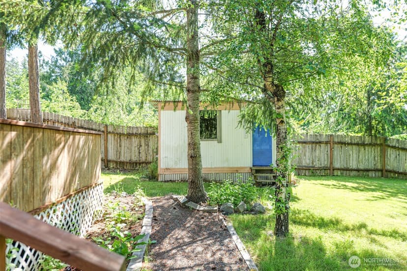 Property photo for 2106 Kent Avenue W, Bremerton photo 29
