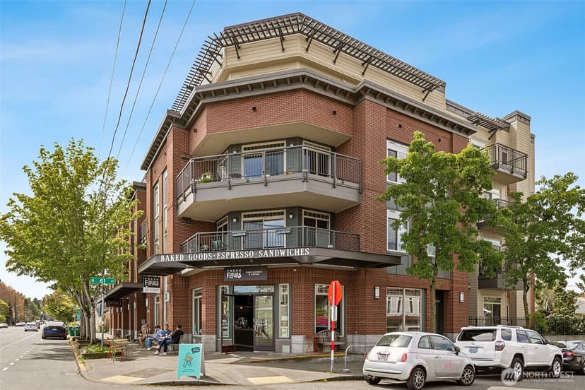 Property photo for 5819 Phinney Avenue N #405, Seattle photo 25