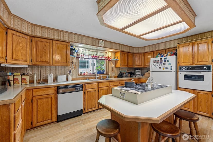 Property photo for 15910 58th Avenue NW, Stanwood photo 26