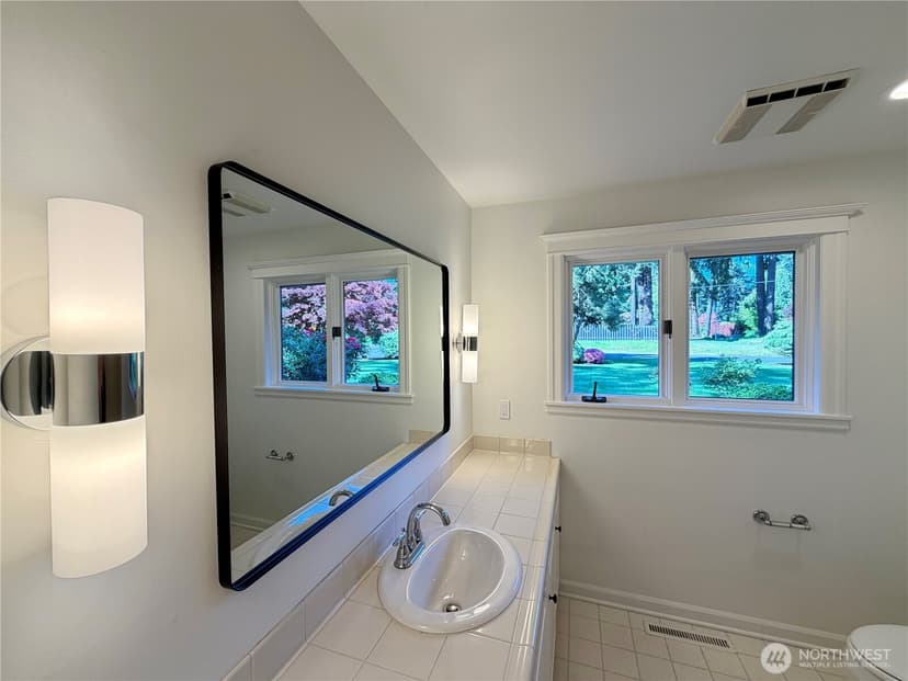 Property photo for 10704 Interlaaken Drive SW, Lakewood photo 20