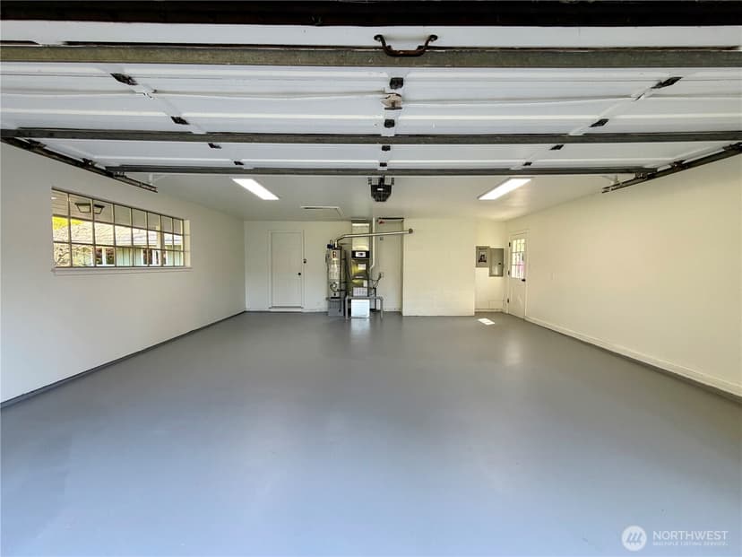 Property photo for 10704 Interlaaken Drive SW, Lakewood photo 29